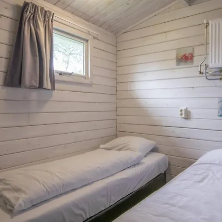 Holiday home Hideaway Retreat A Secluded Bungalow With Private Inhouse Sauna & Infrared *