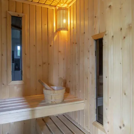 Hideaway Retreat A Secluded Bungalow With Private Inhouse Sauna & Infrared Holiday home